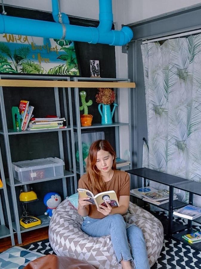 Hybrit Hostel&Cafe Hat Yai Ngoại thất bức ảnh