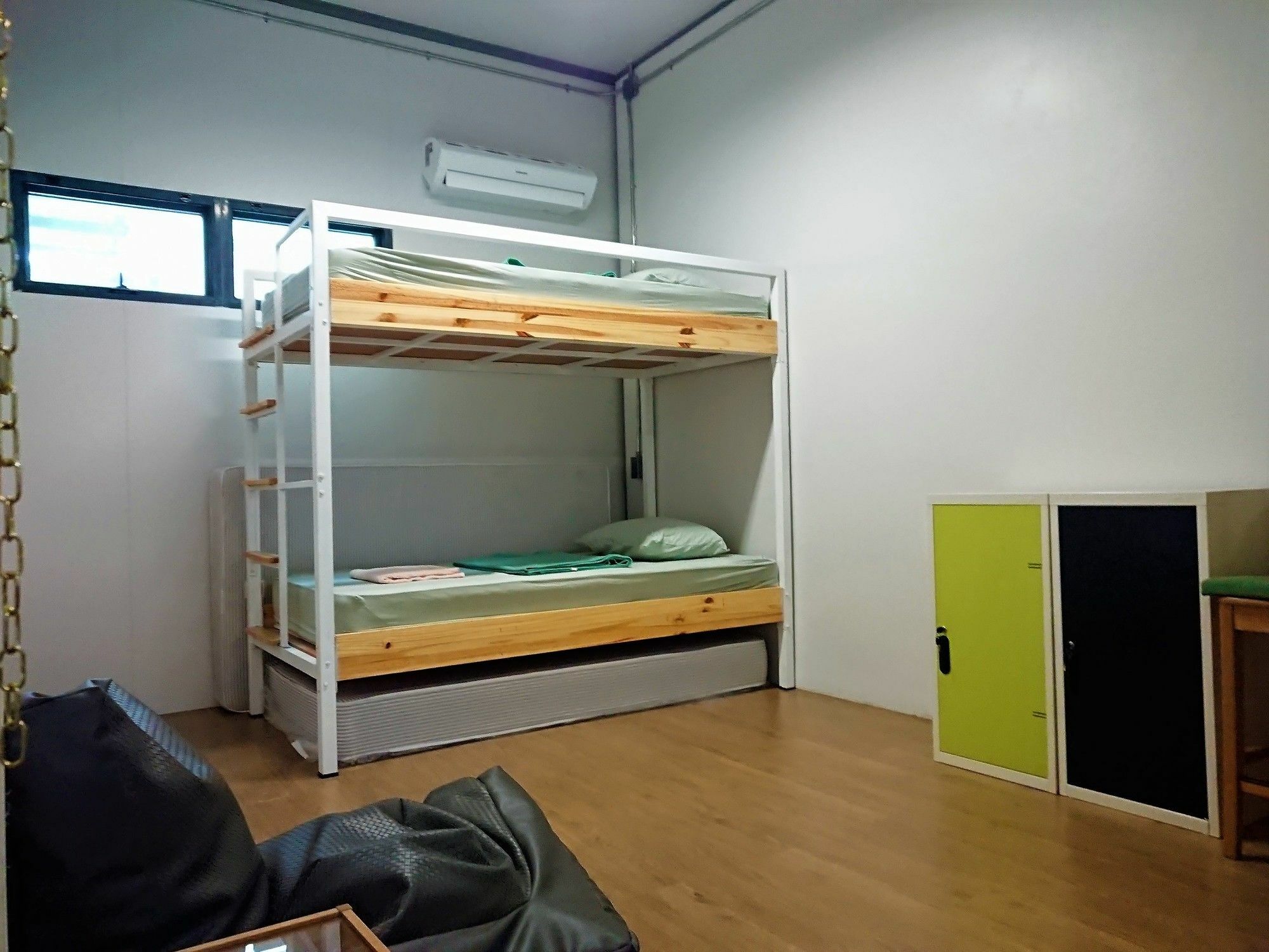 Hybrit Hostel&Cafe Hat Yai Ngoại thất bức ảnh